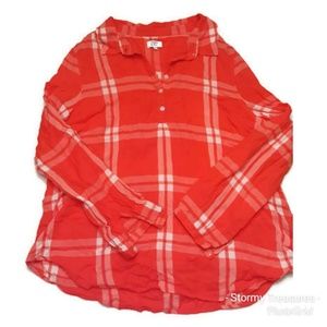 Crown & Ivy Top Size XL